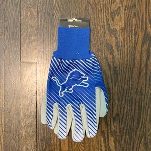 NWT Detroit Lions Gloves